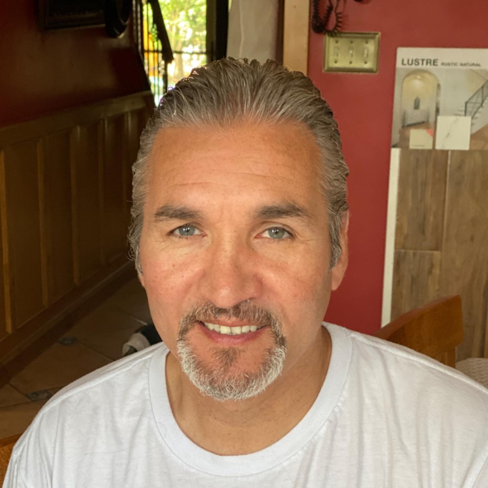 Meet your Posher, Dario